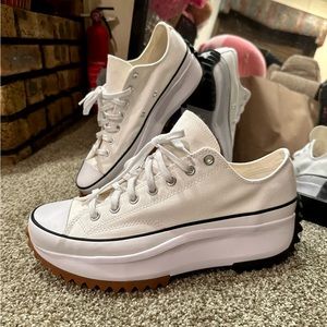 Converse Run Star Hike